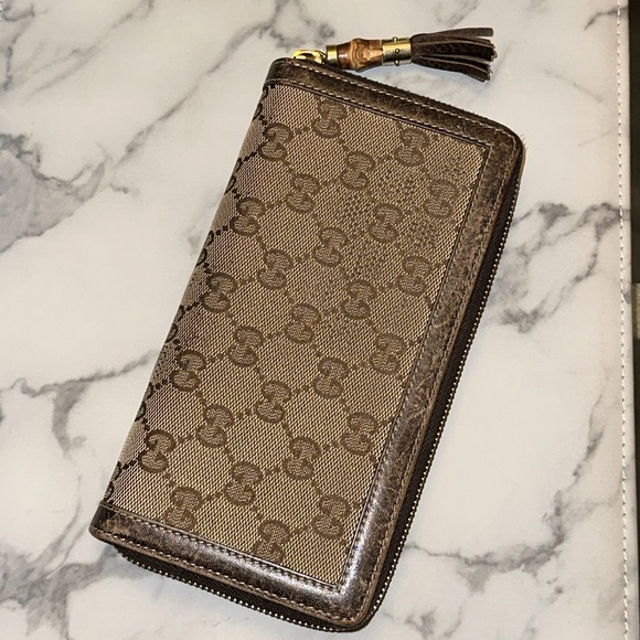 Gucci Bamboo Tassel Long Zip-up Wallet - Picture 3 of 14